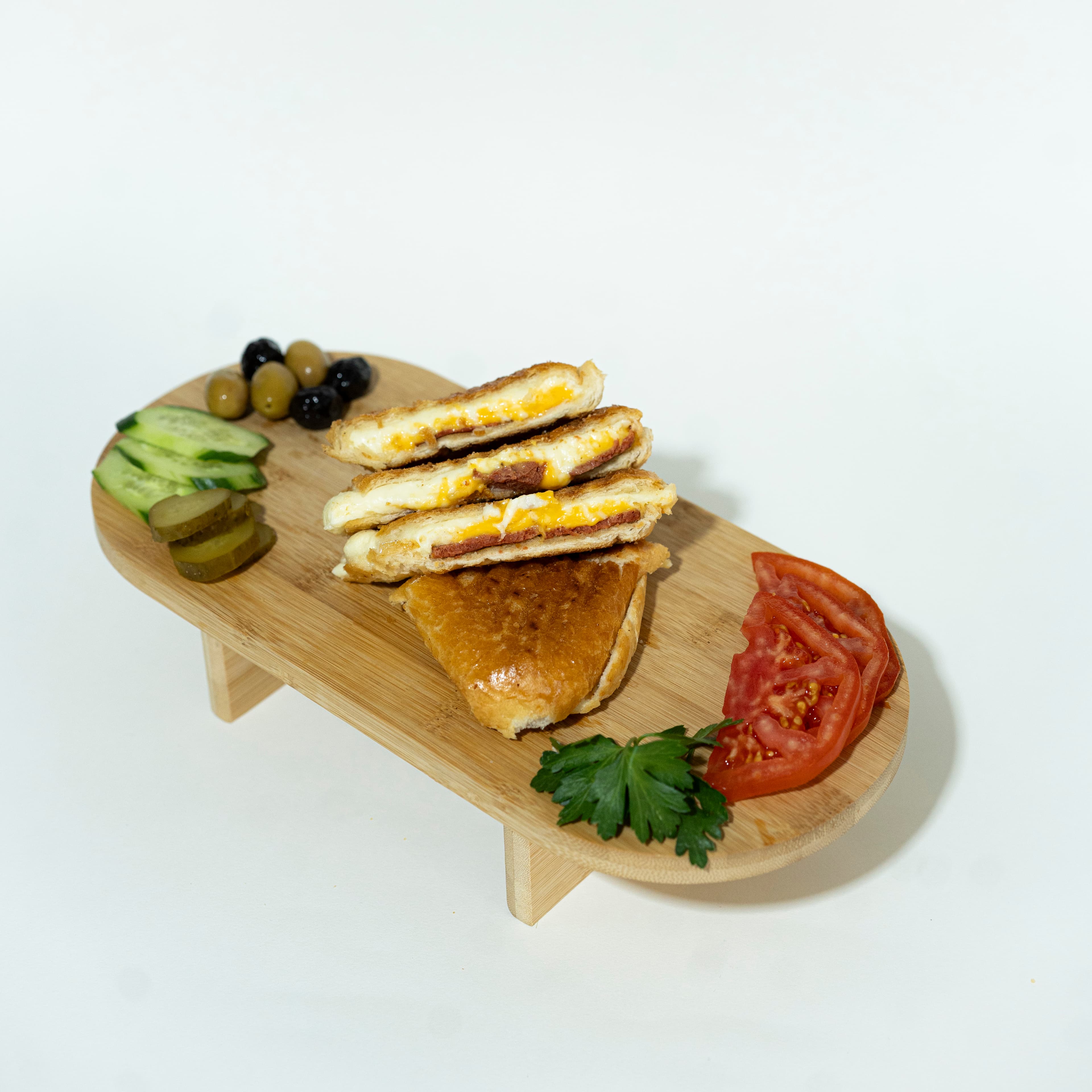 Sucuk-Cheddar-Kaşarlı